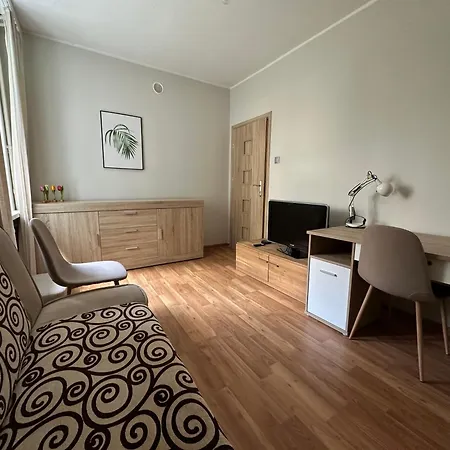 아파트 Komfortowy 3city Z Biurkiem Do Pracy Zdalnej W Gdyni By Renters 그디니아